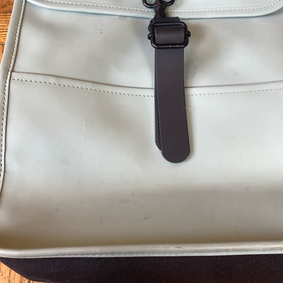 Rains Backpack Mini - Picture 4 of 6